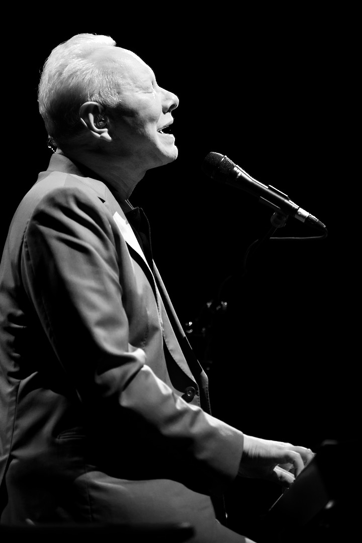 Joe Jackson @ Ancienne Belgique, picture 11, photographed by Pascal Liagre - FrontView Magazine