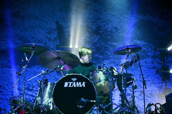 Foals @ Vorst Nationaal, picture 7, photographed by Magali Decamps - FrontView Magazine