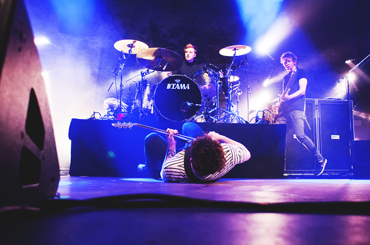 Foals @ Vorst Nationaal, picture 9, photographed by Magali Decamps - FrontView Magazine