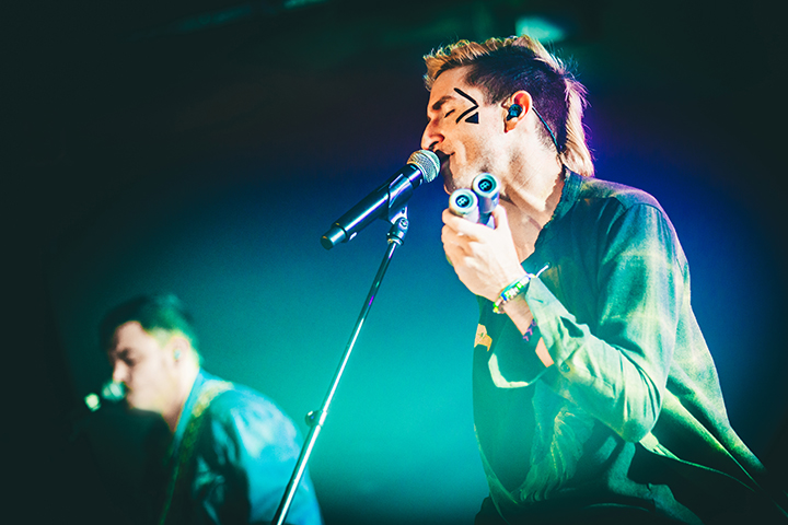 Walk The Moon @ Trix Club, picture 1, photographed by Elke Briers - FrontView Magazine