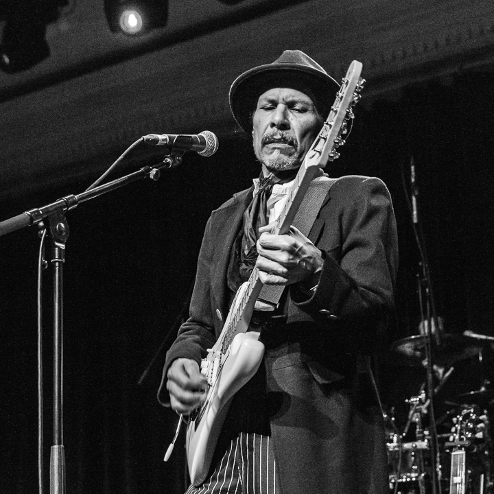 Shuggie Otis @ De Casino St.-Niklaas, picture 14, photographed by Guy Danneels - FrontView Magazine
