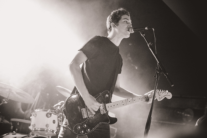 AGAINST THE CURRENT vs. ROAM vs. THE OVERSLEPT @ Muziekodroom, foto 1, foto's door Alana Clemens - FrontView Magazine