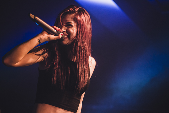 AGAINST THE CURRENT vs. ROAM vs. THE OVERSLEPT @ Muziekodroom, foto 17, foto's door Alana Clemens - FrontView Magazine