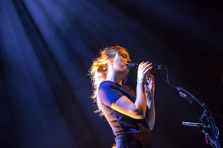 Maaike Ouboter @ Het Depot, picture 15, photographed by Kurt Jacobs - FrontView Magazine