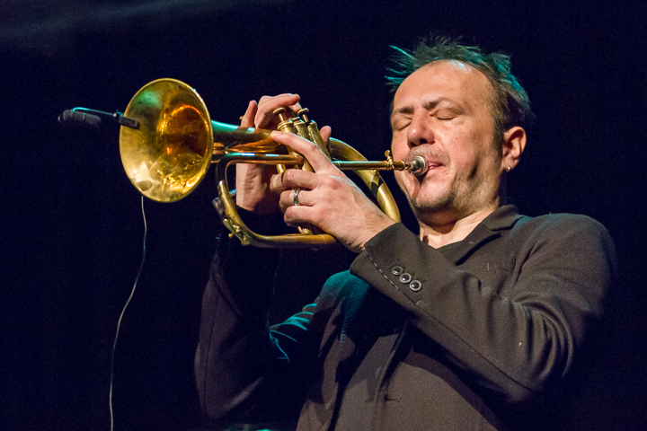 Thomas De Pourquery & Supersonic @ De Casino St.-Niklaas, picture 22, photographed by Guy Danneels - FrontView Magazine