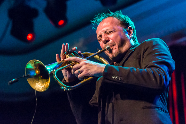Thomas De Pourquery & Supersonic @ De Casino St.-Niklaas, picture 30, photographed by Guy Danneels - FrontView Magazine