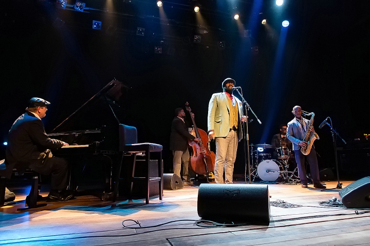Gregory Porter - VW Spring Sessions 2016 @ De Roma, picture 11, photographed by Edwin Houdevelt - FrontView Magazine