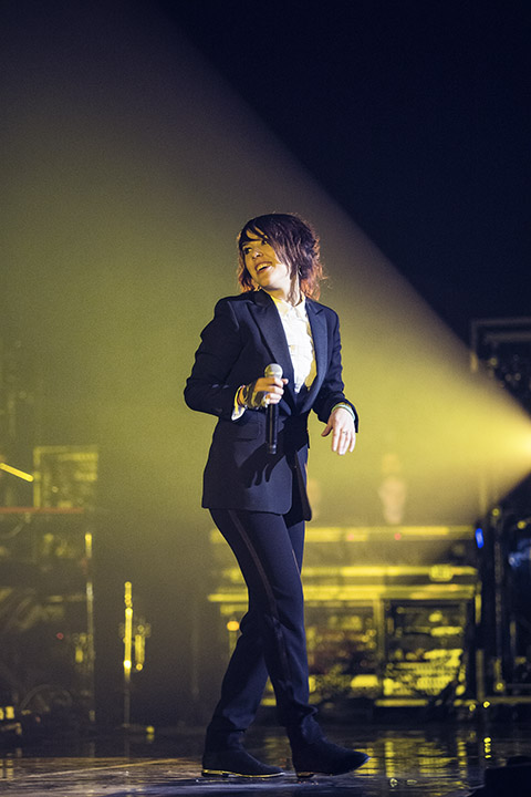 Zaz @ Vorst Nationaal, picture 6, photographed by Jef Peeters - FrontView Magazine
