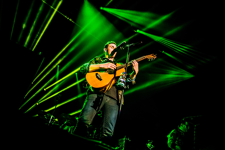 Nielson - Weet Je Wat Het Is? @ Heineken Music Hall, picture 13, photographed by Elke Briers - FrontView Magazine