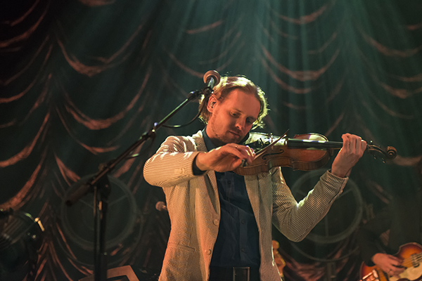 Bart Peerters @ Ancienne Belgique, picture 3, photographed by Tom  Lammens - FrontView Magazine