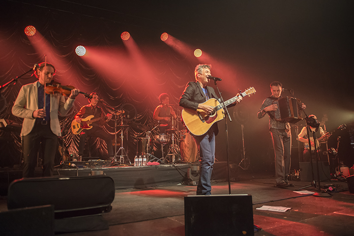 Bart Peerters @ Ancienne Belgique, picture 4, photographed by Tom  Lammens - FrontView Magazine