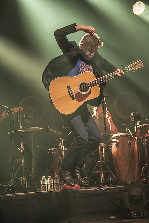 Bart Peerters @ Ancienne Belgique, picture 6, photographed by Tom  Lammens - FrontView Magazine