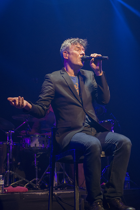 Bart Peerters @ Ancienne Belgique, picture 8, photographed by Tom  Lammens - FrontView Magazine