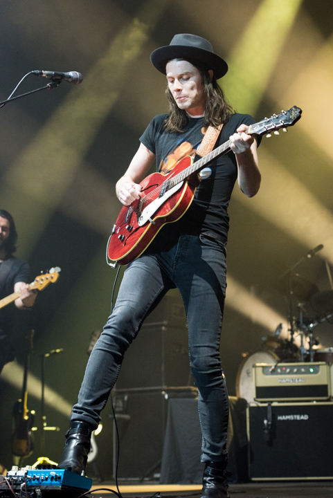 James Bay @ Lotto Arena, picture 6, photographed by Johan Van Buggenhout - FrontView Magazine