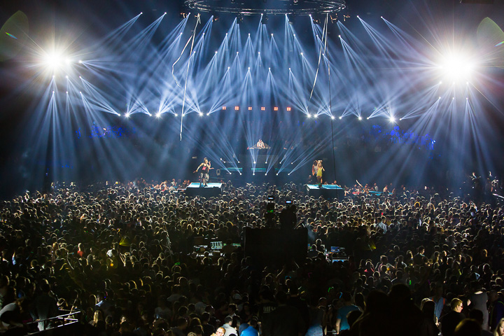 MNM Back To The 90's & 00’s @ Sportpaleis, picture 22, photographed by Marc Verdonck - FrontView Magazine