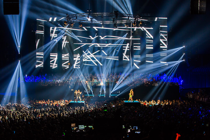 MNM Back To The 90's & 00’s @ Sportpaleis, picture 25, photographed by Marc Verdonck - FrontView Magazine