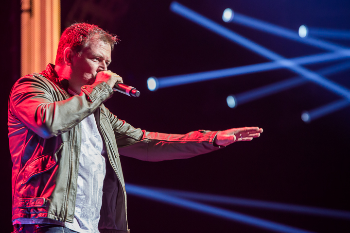 MNM Back To The 90's & 00’s @ Sportpaleis, picture 33, photographed by Marc Verdonck - FrontView Magazine