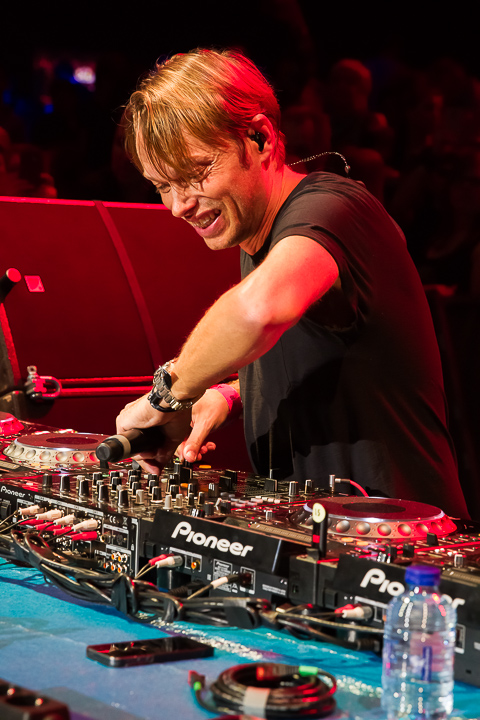 MNM Back To The 90's & 00’s @ Sportpaleis, picture 63, photographed by Marc Verdonck - FrontView Magazine