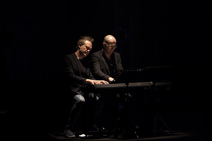 Scala & Kolacny Brothers @ Aarschot, foto 2, foto's door Frank Lambrechts - FrontView Magazine