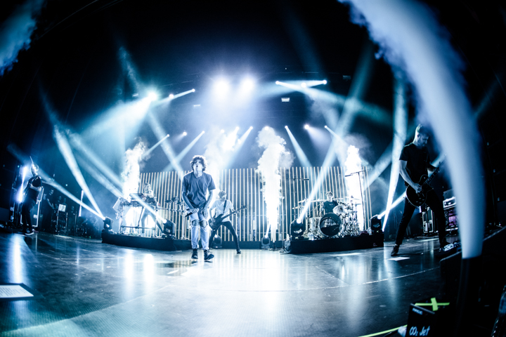 Bring Me The Horizon @ AB, picture 8, photographed by Dorien Goetschalckx - FrontView Magazine