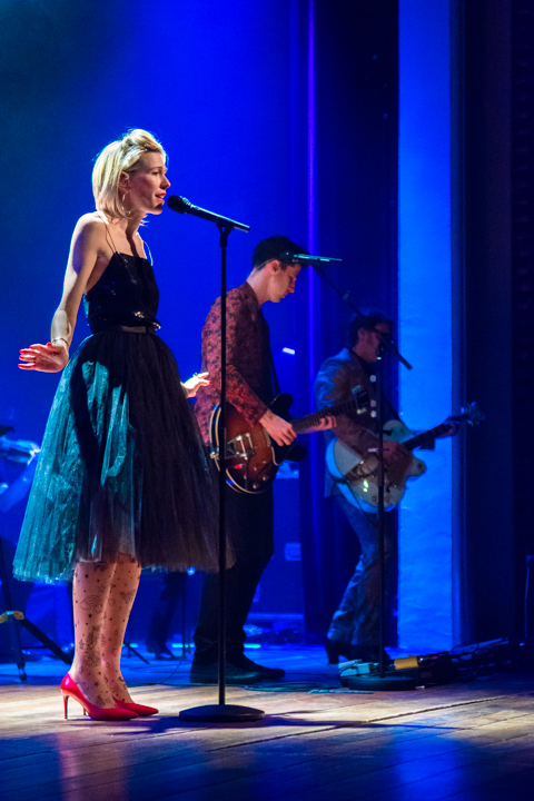 Hooverphonic @ De Roma, picture 1, photographed by Erwin Evrard - FrontView Magazine
