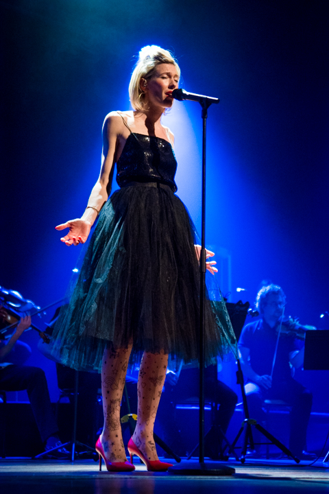 Hooverphonic @ De Roma, picture 2, photographed by Erwin Evrard - FrontView Magazine