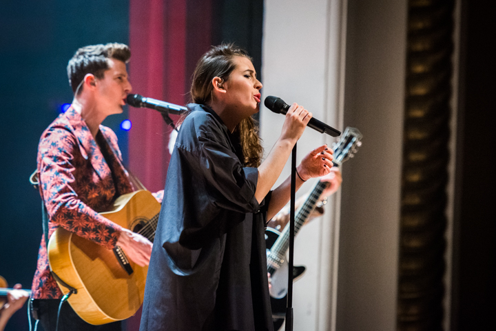 Hooverphonic @ De Roma, picture 13, photographed by Erwin Evrard - FrontView Magazine