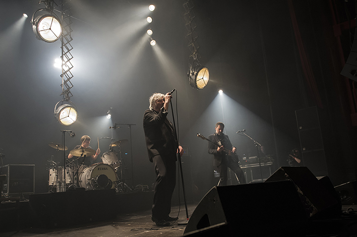 Arno @ Ancienne Belgique, picture 7, photographed by Tom  Lammens - FrontView Magazine