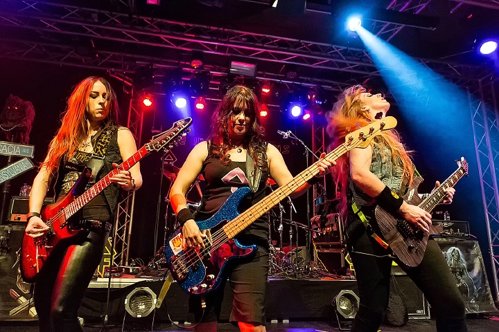 The Iron Maidens @ De Pul, picture 29, photographed by Edwin Houdevelt - FrontView Magazine