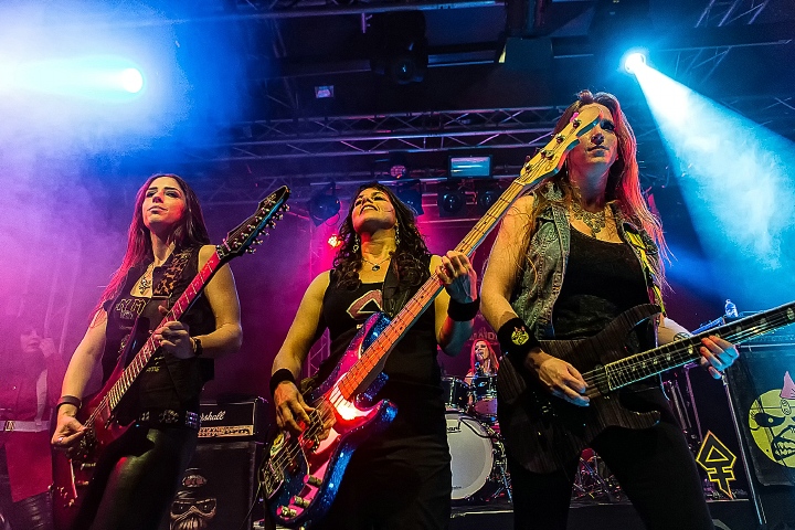 The Iron Maidens @ De Pul, picture 32, photographed by Edwin Houdevelt - FrontView Magazine
