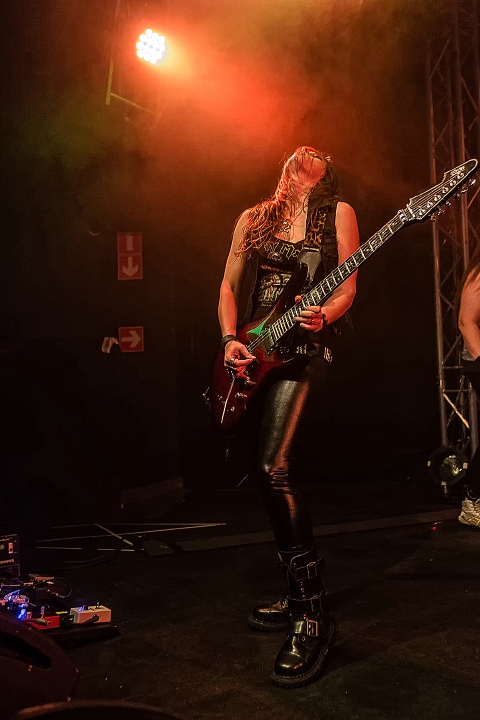 The Iron Maidens @ De Pul, picture 40, photographed by Edwin Houdevelt - FrontView Magazine