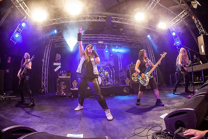 The Iron Maidens @ De Pul, picture 47, photographed by Edwin Houdevelt - FrontView Magazine