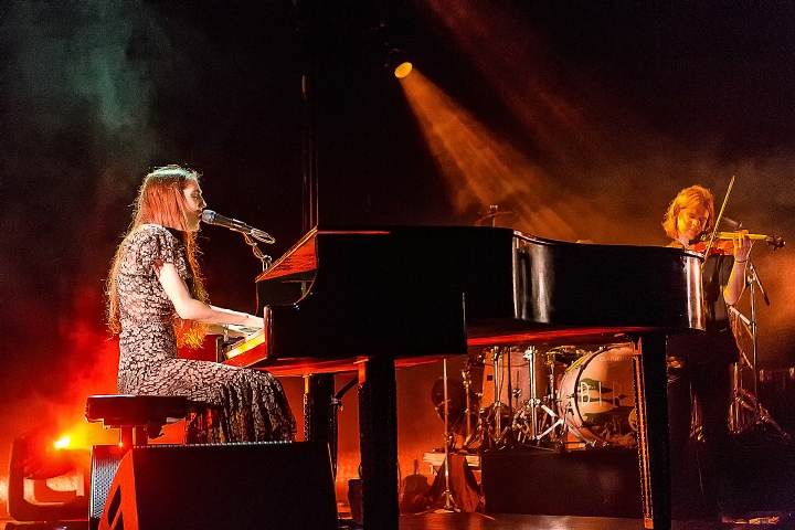 Birdy @ Ancienne Belgique, picture 1, photographed by Edwin Houdevelt - FrontView Magazine