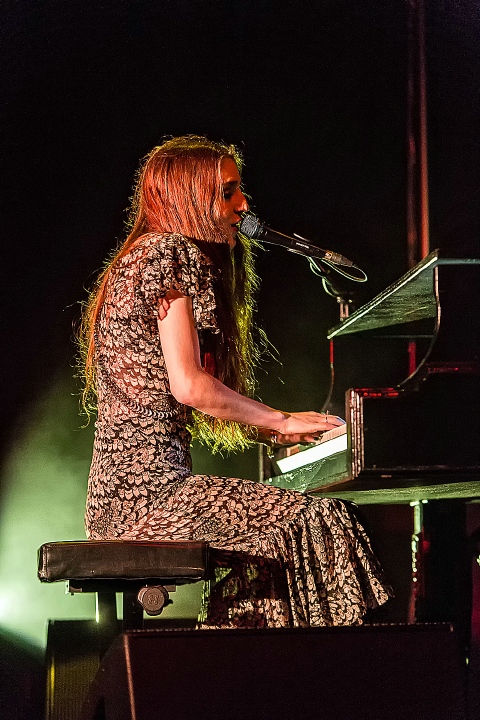 Birdy @ Ancienne Belgique, picture 2, photographed by Edwin Houdevelt - FrontView Magazine