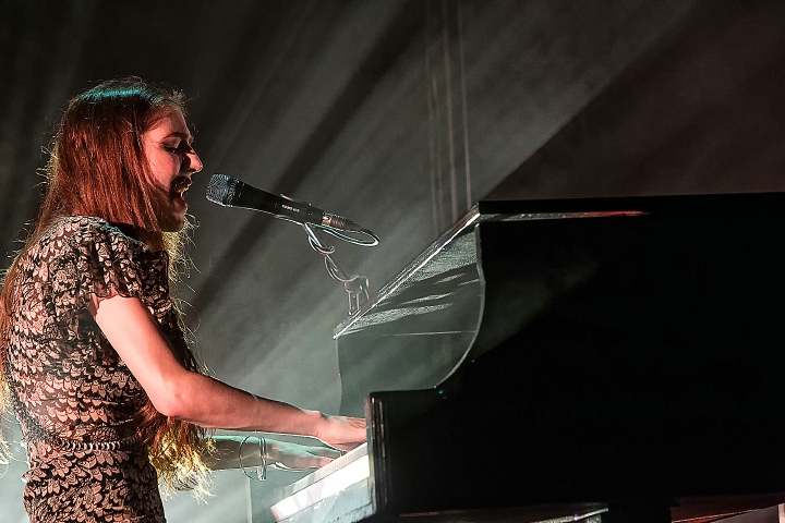 Birdy @ Ancienne Belgique, picture 13, photographed by Edwin Houdevelt - FrontView Magazine