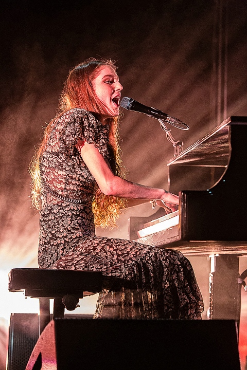 Birdy @ Ancienne Belgique, picture 23, photographed by Edwin Houdevelt - FrontView Magazine