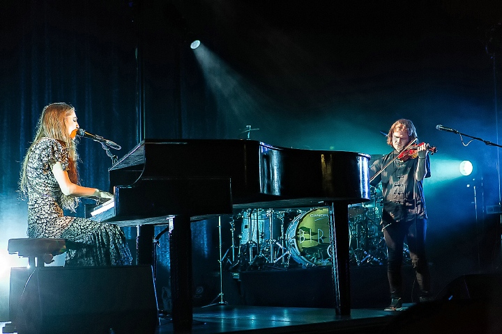 Birdy @ Ancienne Belgique, picture 24, photographed by Edwin Houdevelt - FrontView Magazine