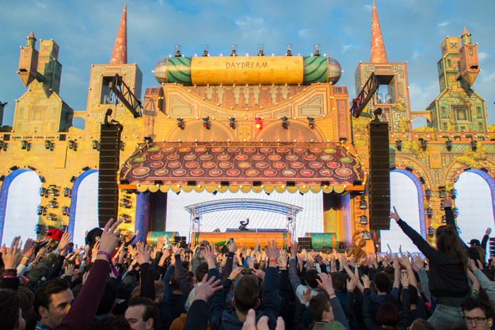 Daydream Festival 2016 - Deel 1 @ Festivalpark Lommel, picture 46, photographed by Tom Van Tongerloo - FrontView Magazine