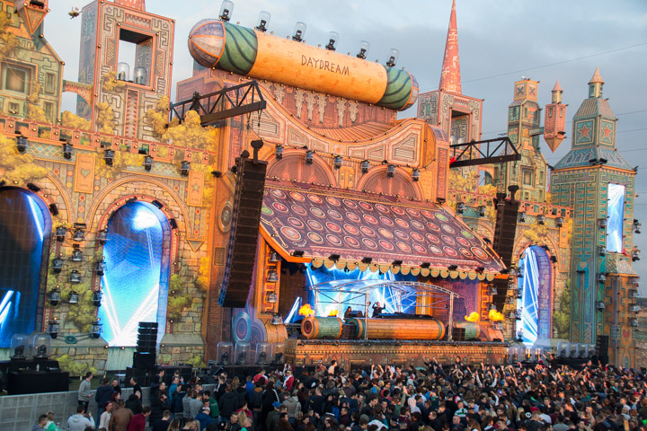 Daydream Festival 2016 - Deel 2 @ Festivalpark Lommel, picture 30, photographed by Tom Van Tongerloo - FrontView Magazine