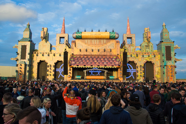 Daydream Festival 2016 - Deel 2 @ Festivalpark Lommel, picture 97, photographed by Tom Van Tongerloo - FrontView Magazine