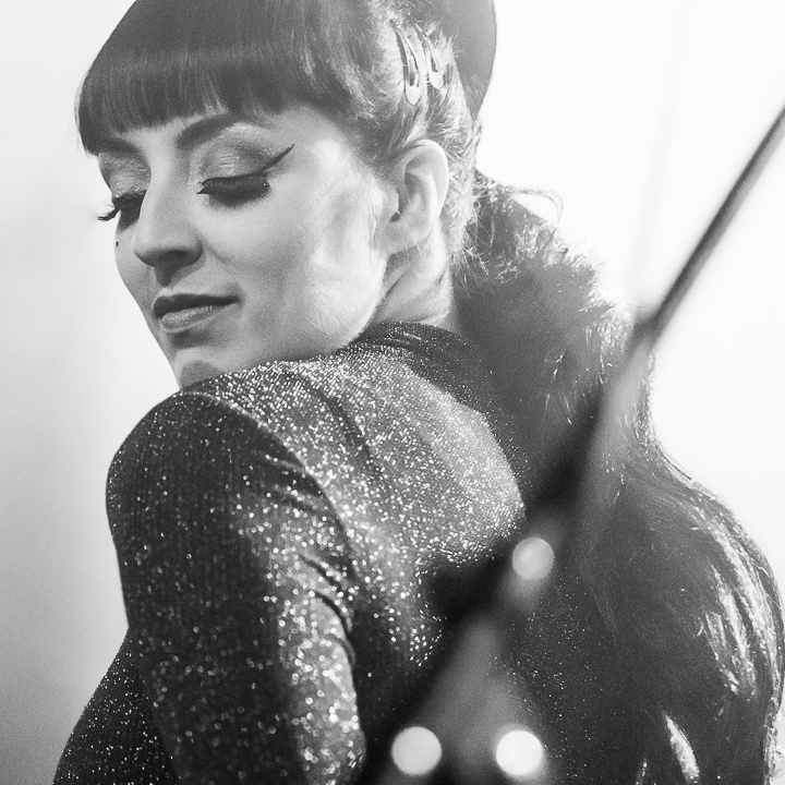 CloClo '69 @ De Casino St.-Niklaas, picture 48, photographed by Guy Danneels - FrontView Magazine