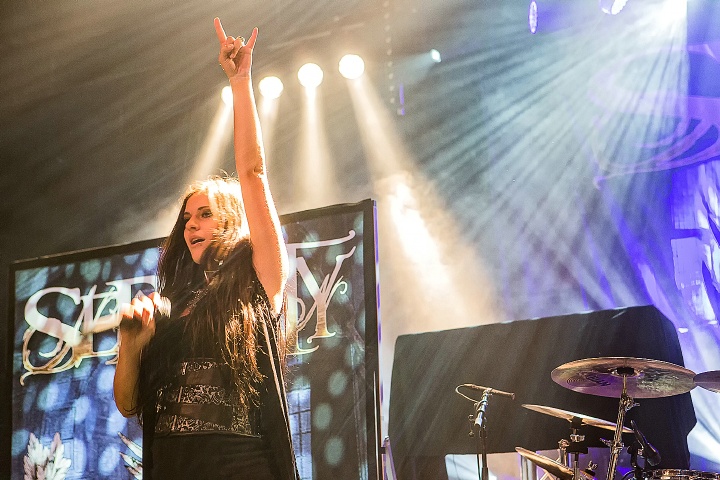 Serenity @ Trix, picture 4, photographed by Edwin Houdevelt - FrontView Magazine