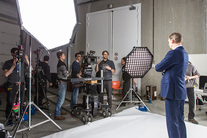 Setbezoek verfilming: 'Dode Hoek' @ TV studio Brussel, foto 62, foto's door Guy Danneels - FrontView Magazine
