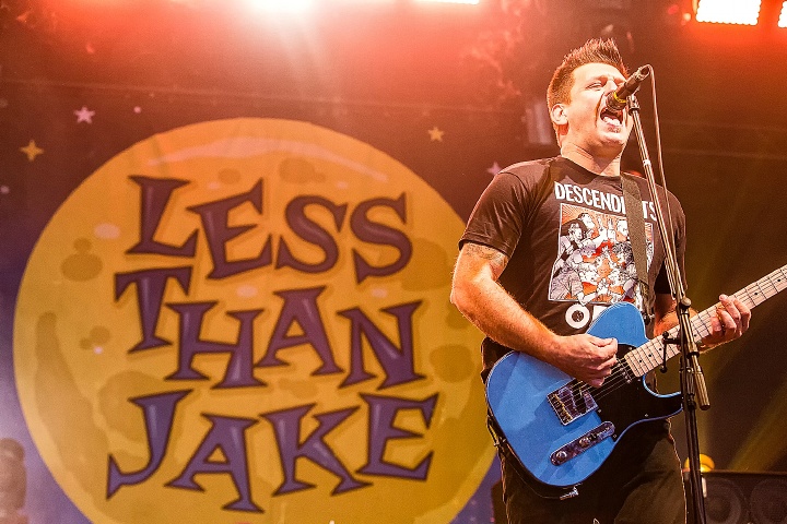 Less Than Jake @ Groezrock 2016, picture 20, photographed by Edwin Houdevelt - FrontView Magazine