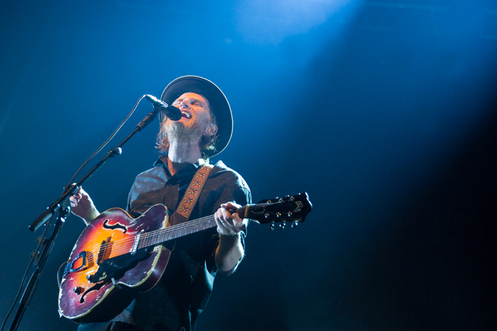 The Lumineers @ AB, picture 1, photographed by Dorien Goetschalckx - FrontView Magazine