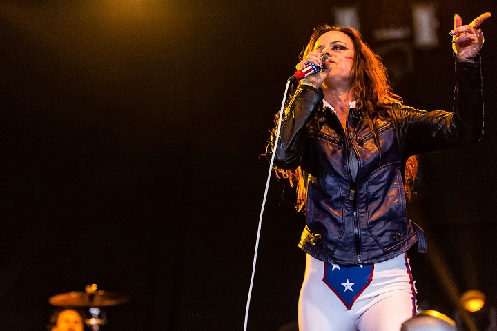 Juliette & The Licks @ Groezrock 2016, foto 10, foto's door Edwin Houdevelt - FrontView Magazine