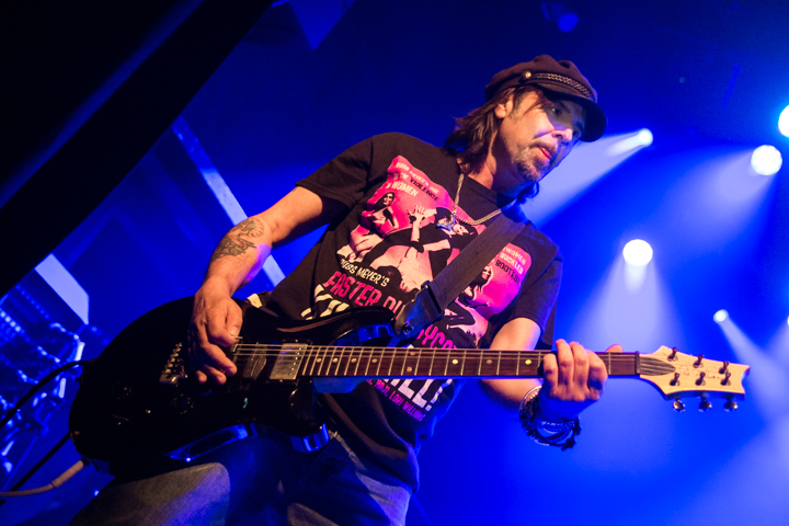 Phil Campbell's All Starr Band @ 013, picture 1, photographed by Dorien Goetschalckx - FrontView Magazine