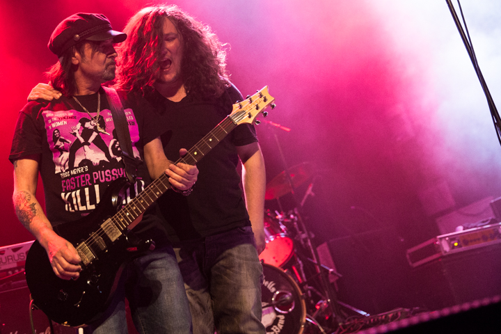 Phil Campbell's All Starr Band @ 013, picture 4, photographed by Dorien Goetschalckx - FrontView Magazine