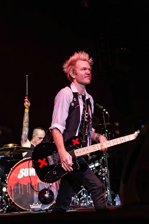 Sum 41 @ Groezrock 2016, foto 12, foto's door Edwin Houdevelt - FrontView Magazine