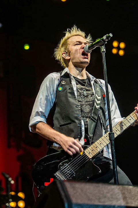 Sum 41 @ Groezrock 2016, foto 14, foto's door Edwin Houdevelt - FrontView Magazine